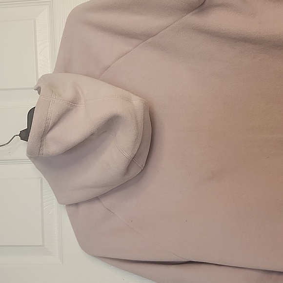 Calvin Klein Women's Soft Pink Hooded Ski Jacket. - Picture 7 of 12
